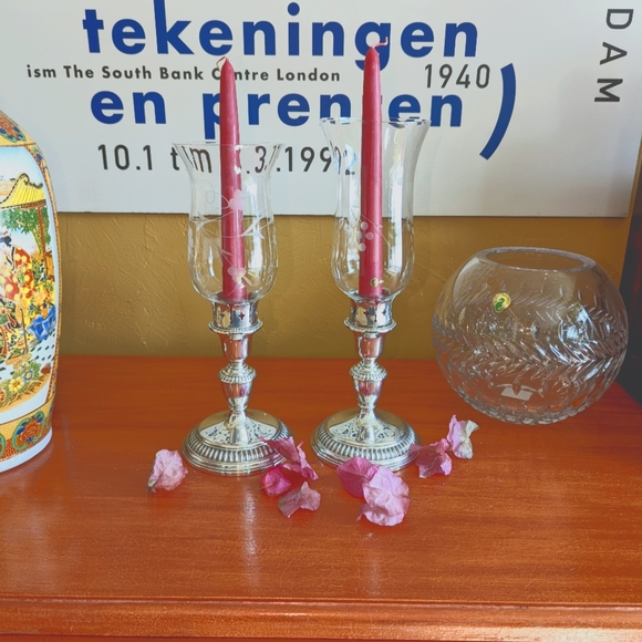 Pair of Birks Sterling Silver Candle Holders with Hurricane Shades - Picture 2 of 12